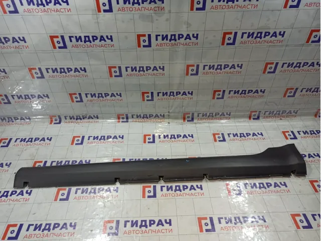 Накладка порога наружная левая Lada Vesta Cross 8450031015