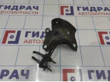 Кронштейн задней балки правый Lada Vesta 8450008091