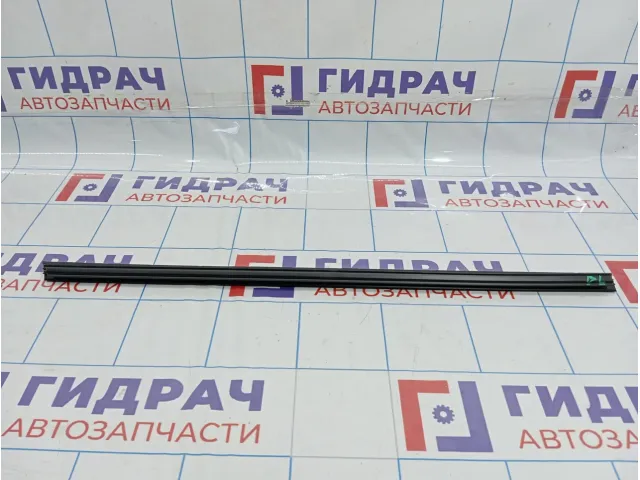 Уплотнитель стекла двери задней левой Lada Vesta 8450007854