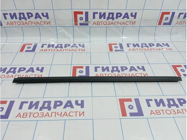 Уплотнитель стекла двери передней левой Lada Vesta 8450007727