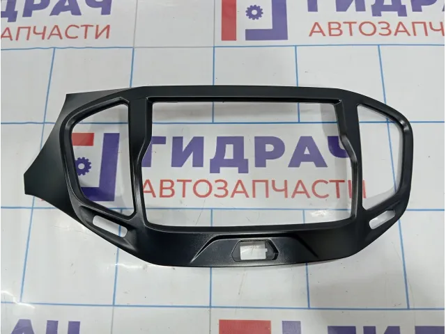 Накладка декоративная на торпедо центральная Lada Vesta 8450007451