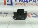 Кнопка обогрева сидений Lada Vesta 8450006926