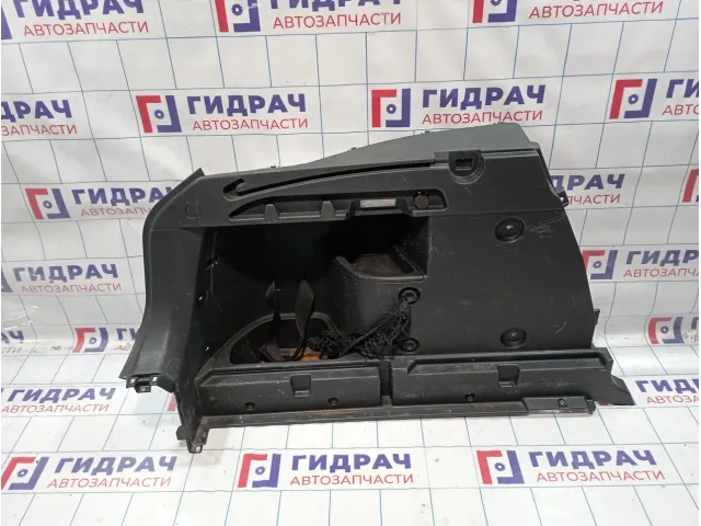 Обшивка багажника левая Lada Vesta 8450008872