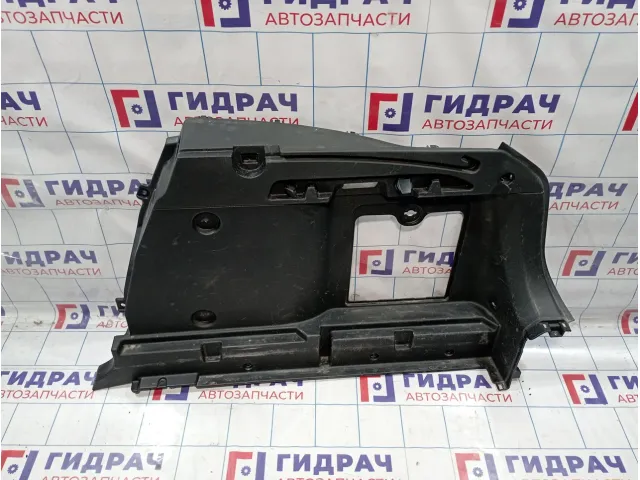 Обшивка багажника правая Lada Vesta 8450008871