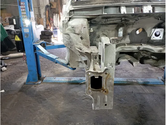 Лонжерон передний правый Lada Vesta