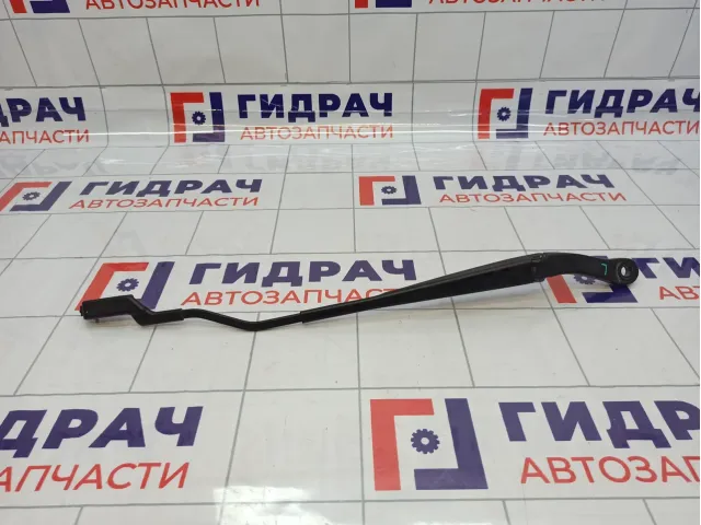 Поводок стеклоочистителя передний левый Lada Vesta 8450008571