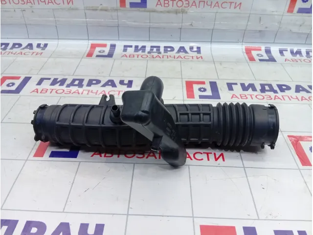 Патрубок воздушного фильтра Lada Vesta 165780388R