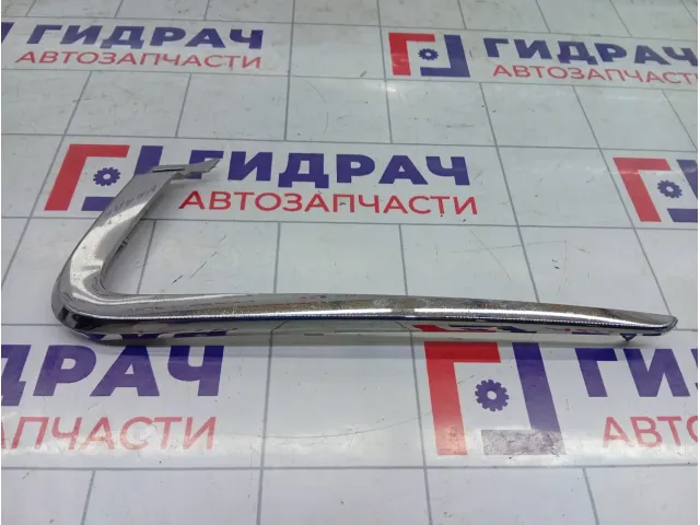 Молдинг бампера передний правый Lada Vesta 8450031564