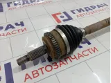 Привод правый Lada Vesta 391004752R