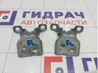 Петли двери передней левой Lada Vesta