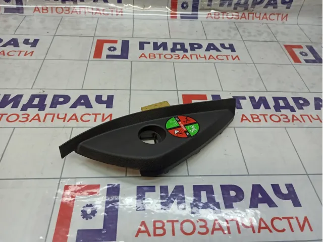 Накладка торпедо правая Lada Vesta 8450006774