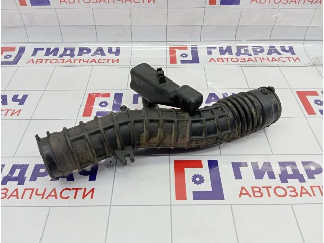Патрубок воздушного фильтра Lada Vesta 8201529827