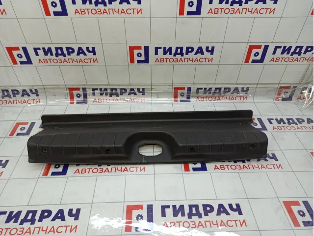 Обшивка багажника на заднюю панель Lada Vesta 8450007593
