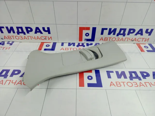 Обшивка стойки средней левой верхняя Lada Vesta 8450007558