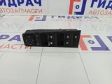 Блок управления стеклоподъемниками Lada Vesta 8450006933