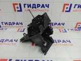 Кронштейн крепления аккумулятора (АКБ) Lada Vesta