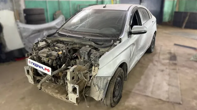 Автомобиль Lada Vesta  в разборе