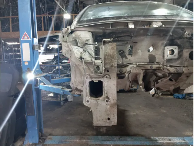 Лонжерон передний правый Lada Vesta