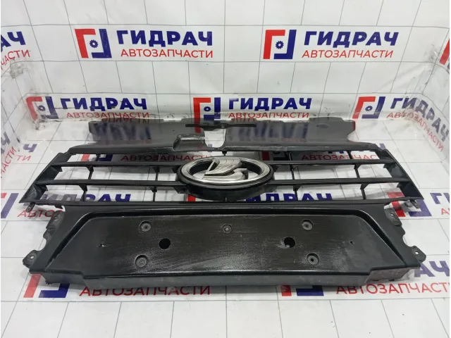 Решетка радиатора Lada Vesta 8450008875