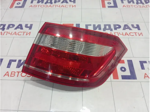 Фонарь задний наружный правый Lada Vesta 8450006962