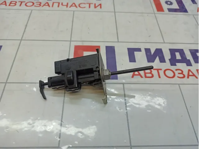 Активатор замка крышки бензобака Lada Vesta 8450031755