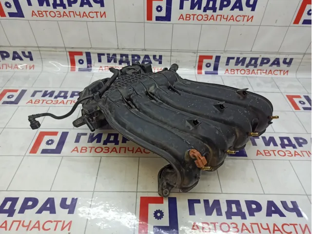 Коллектор впускной Lada Vesta 140036278R