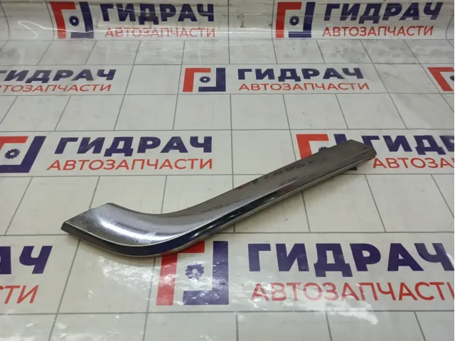 Молдинг бампера переднего левый Lada Vesta 8450008924