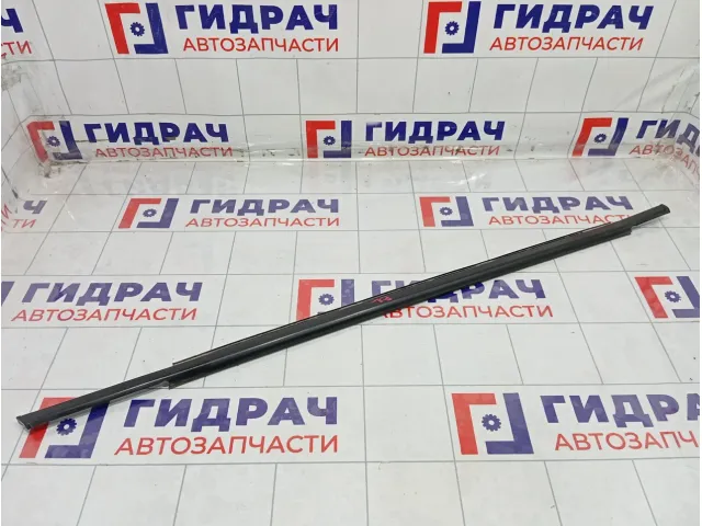 Накладка стекла заднего левого Lada Vesta 8450031739