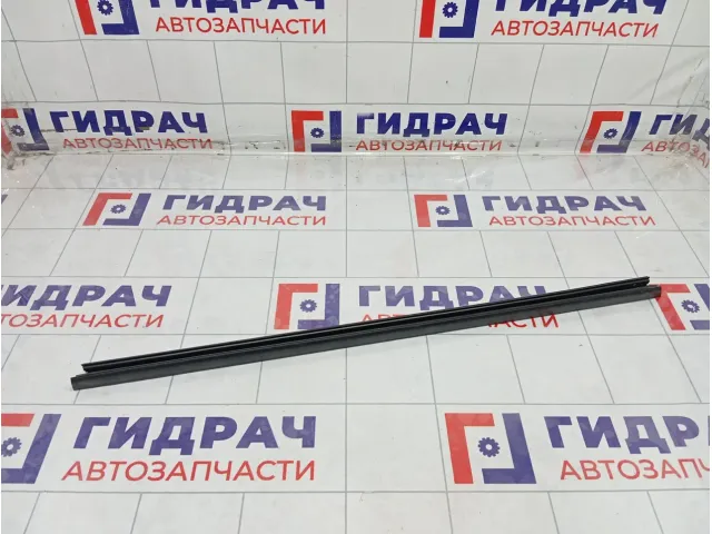 Уплотнитель стекла заднего левого Lada Vesta 8450007853