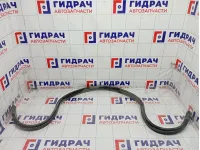 Уплотнитель капота Lada Vesta 8450008171