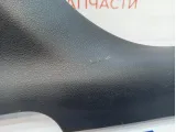Обшивка стойки средняя нижняя левая Lada Vesta Cross 8450007554. Царапина.
