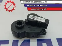 Моторчик заслонки отопителя Lada Vesta Cross 8450039724. T1009914P.