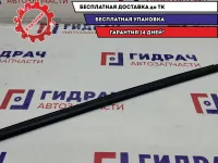 Накладка стекла переднего правого Lada Vesta Cross 8450031736.