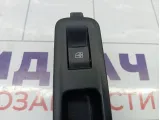 Кнопка стеклоподъемника задняя левая Lada XRAY Cross 254218614R