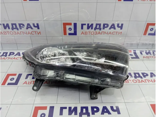 Фара правая Lada XRAY Cross 260107436R