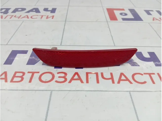 Отражатель в бампер задний правый Lada XRAY Cross 265605789R