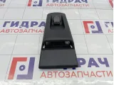 Накладка консоли центральной задняя Lada XRAY Cross 8450022316