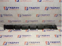 Кронштейн накладки порога наружней правый Lada XRAY Cross 8450021312