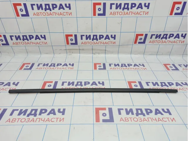 Накладка стекла двери задней левой Lada X-Ray Cross 828214308R. Наружняя.