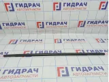 Накладка стекла двери задней правой Lada X-Ray Cross 828200510R. Наружняя. Дефекты.