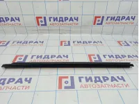 Уплотнитель стекла двери передней левой Lada X-Ray Cross 803314755R. Внутренняя.