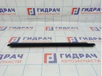Уплотнитель стекла двери задней правой Lada X-Ray Cross 823305673R. Внутренняя.