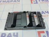 Накладка обшивки багажника левая Lada X-Ray Cross 849511073R. Потертость.