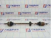 Привод передний правый Lada X-Ray Cross 8450021273. Дефект.