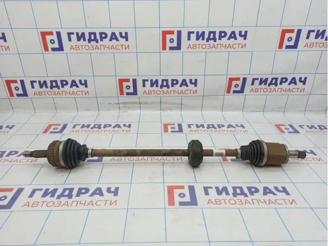 Привод передний правый Lada X-Ray Cross 8450021273. Дефект.