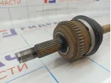 Привод передний правый Lada X-Ray Cross 8450021273. Дефект.