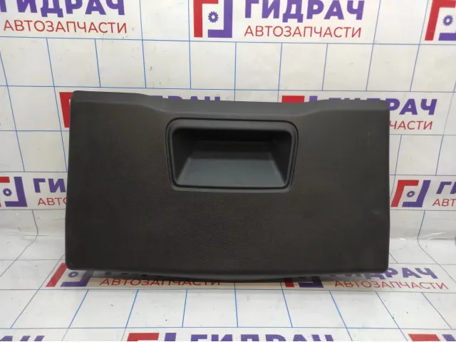 Обшивка двери багажника Lada X-Ray Cross 909002195R. Царапины.