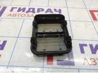 Решетка вентиляционная Lada X-Ray Cross 8200728288.