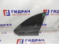 Стекло кузовное глухое правое Lada X-Ray Cross 833066536R. Царапина.