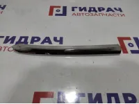 Накладка переднего бампера правая Lada X-Ray Cross 8450022863.